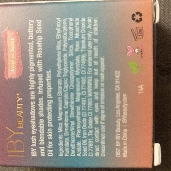 Lush Eyeshadow - Picture 2 of 4